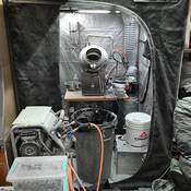 Du matériel sophistiqué permettant une production à grande échelle a été saisi.