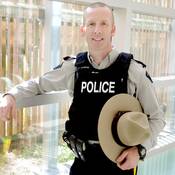 Photo du cap. Scotty Schumann, portant l’uniforme des services généraux de la GRC.