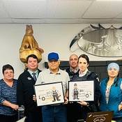 Représentants de l’école culturelle Outma Sqilx'w et de la GRC