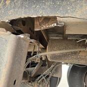 Morceau de métal rompu sur un semi remorque arrêté par la Patrouille routière de la Colombie-Britannique