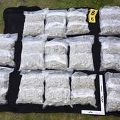 27 kilos de cannabis séché ont été saisis.