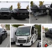 deux camionnettes, deux VUS, une voiture, une caravane motorisée, deux VTT, deux jet-skis et un véhicule hors route côte à côte saisis par la police