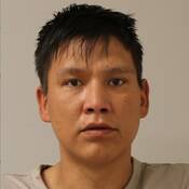 Photo prise de la tête aux épaules de Darion Erickson.