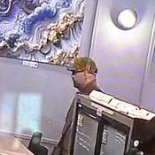 Troisième photo of suspect