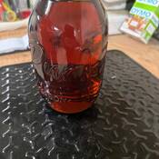 L'un des 15 litres de résine de THC saisis