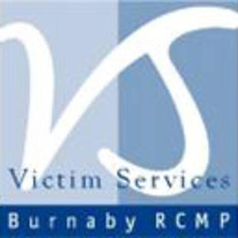 Logo bleu qui dit Services aux victimes du Détachement de la GRC de Burnaby